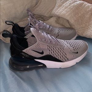 Nike Air Max 270